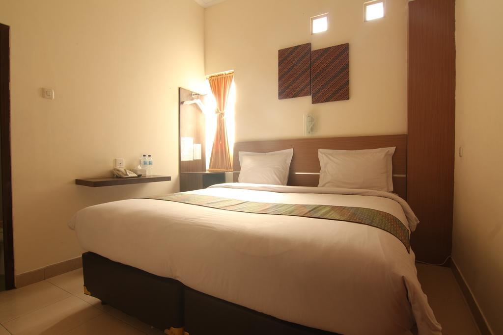 Hotel Pules Yogyakarta Quarto foto